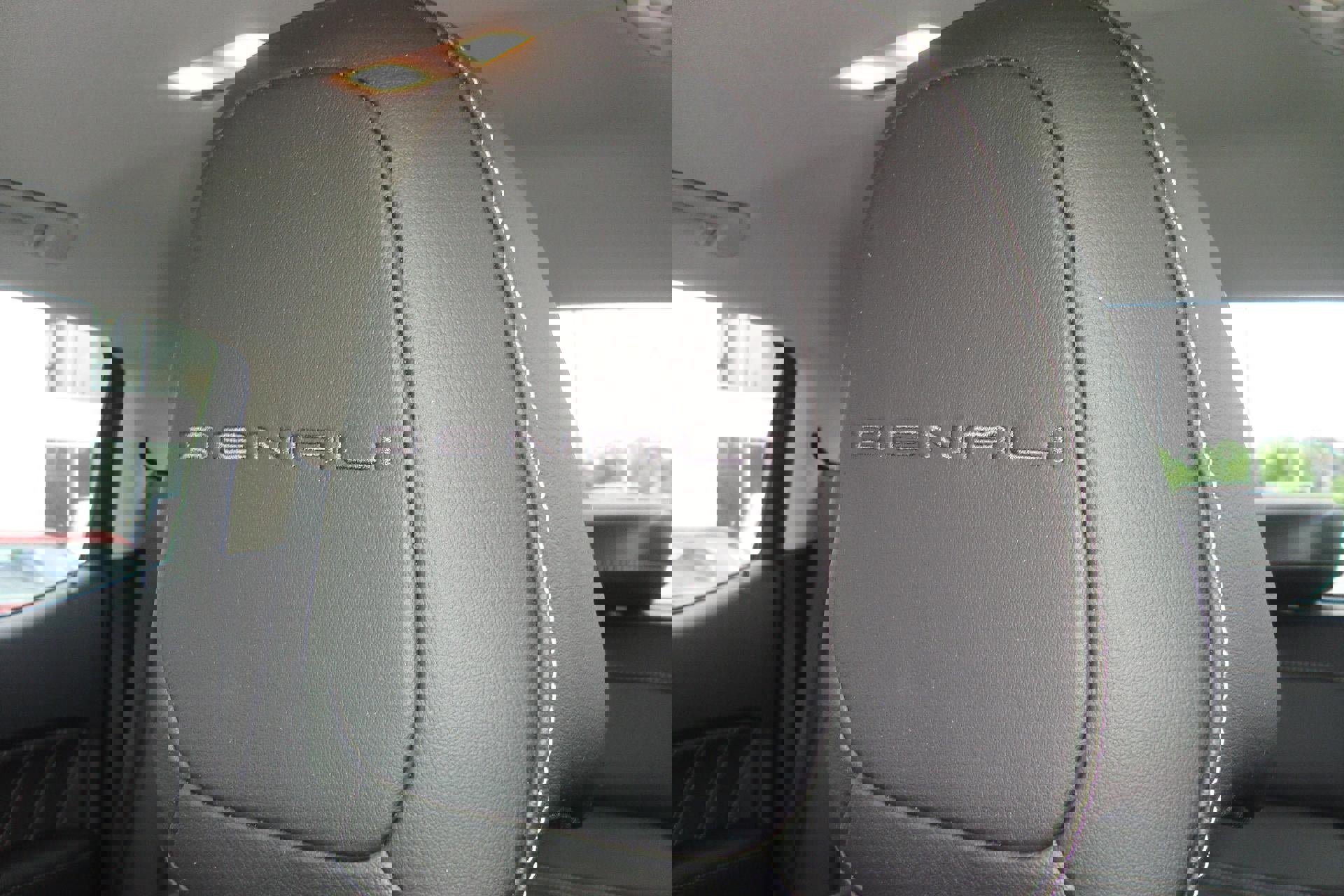 Certified 2022 GMC Canyon Denali image 10