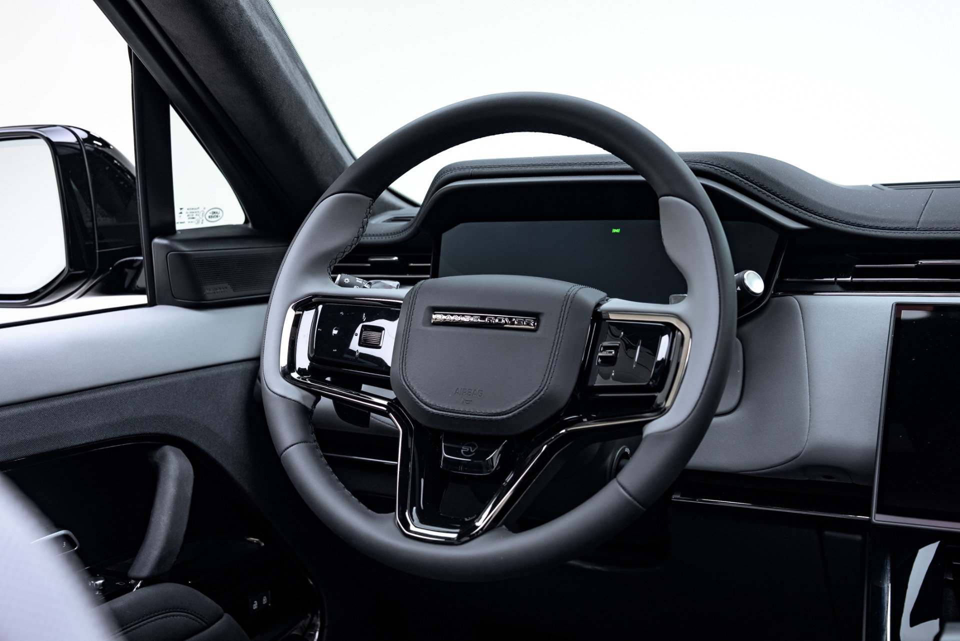 Used 2025 Land Rover Range Rover Sport SV Edition Two image 30