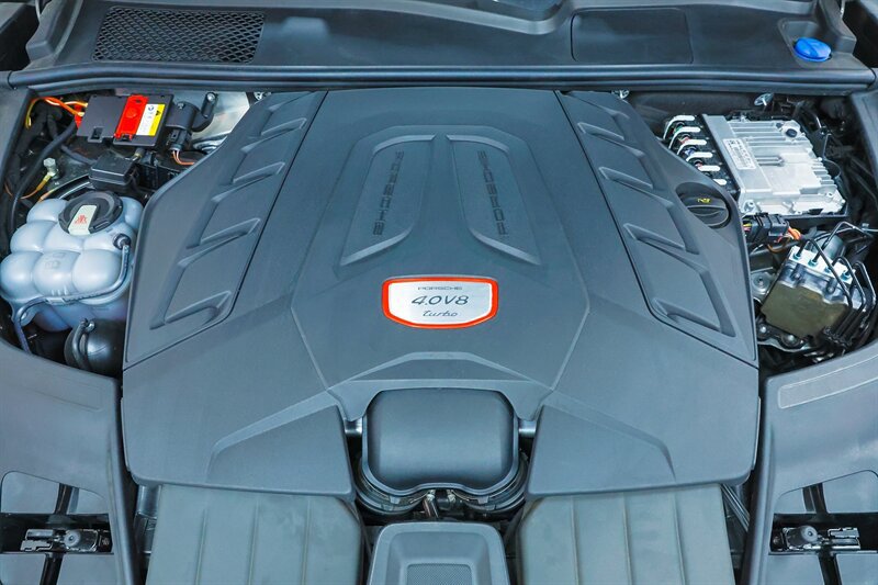Used 2020 Porsche Cayenne Turbo AWD/4WD image 3