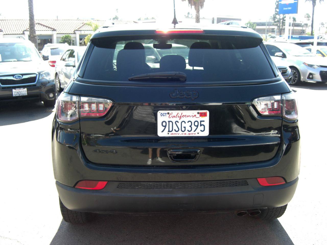 Used 2021 Jeep Compass Latitude w/ Sun and Sound Group AWD/4WD image 11