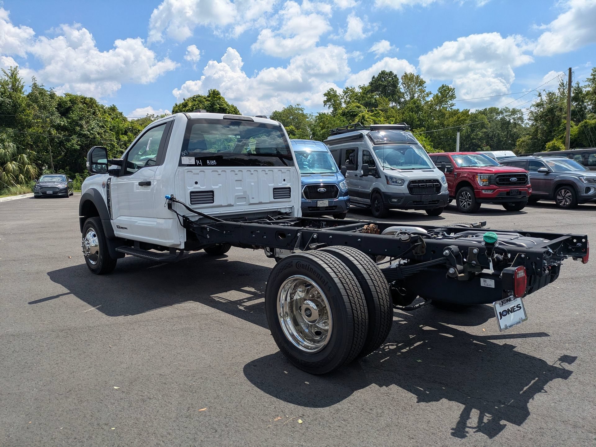 New 2025 Ford F550 4x4 Regular Cab Super Duty image 6