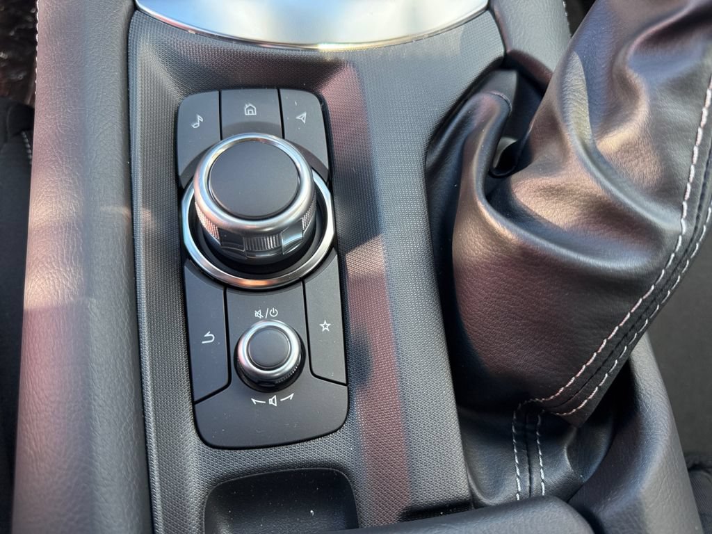 New 2026 MAZDA MX-5 Miata Club w/ Interior Package RWD image 19