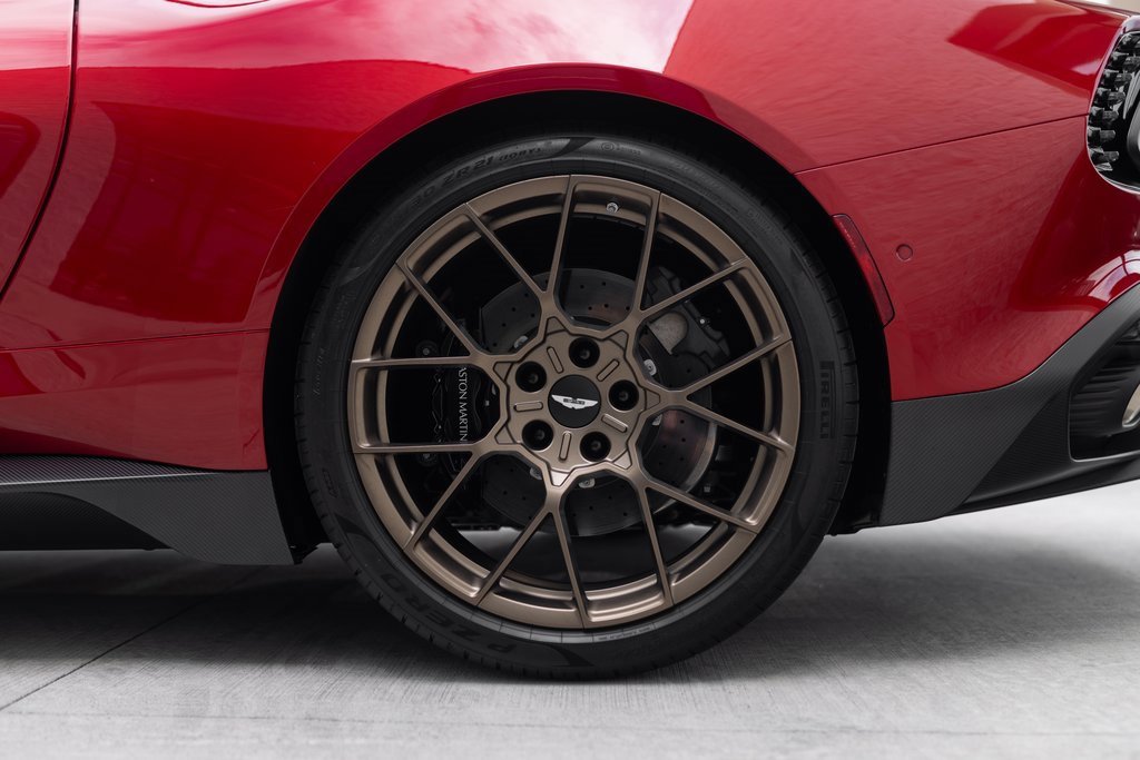 New 2025 Aston Martin Vanquish image 11