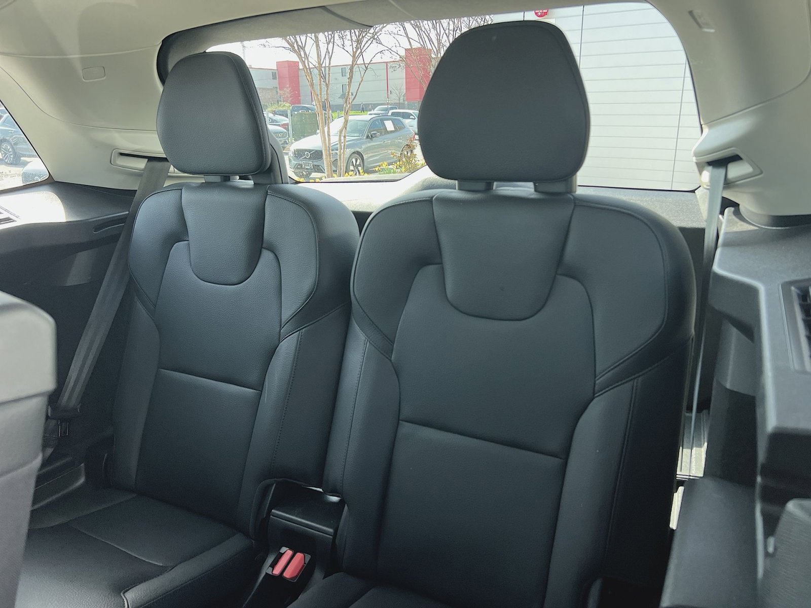 Used 2024 Volvo XC90 B6 Plus w/ Protection Package Premier image 26