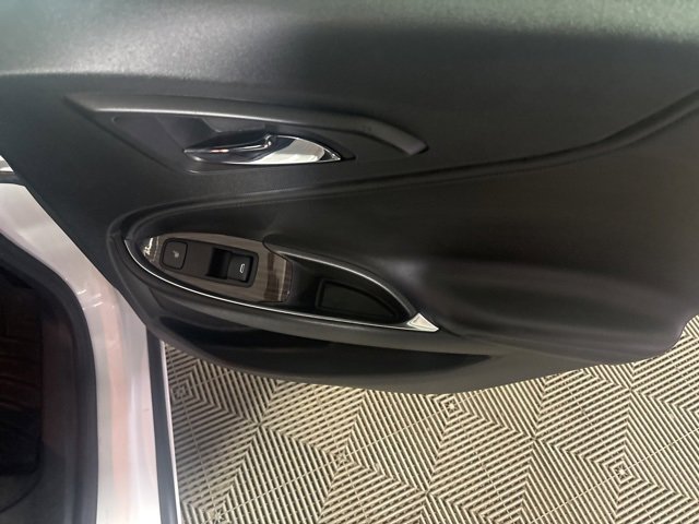 Used 2020 Chevrolet Malibu Premier image 18