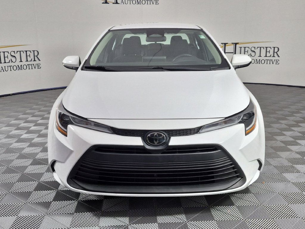 Used 2023 Toyota Corolla LE FWD image 10