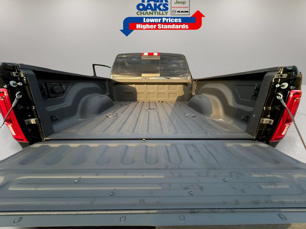 New 2025 RAM 2500 Tradesman w/ Safety Group AWD/4WD image 11