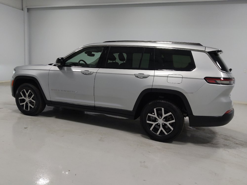 Used 2023 Jeep Grand Cherokee L Limited AWD/4WD image 3