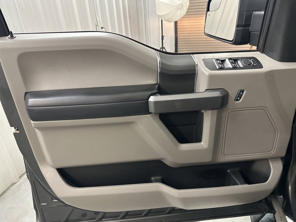 Used 2020 Ford F150 XLT w/ Equipment Group 302A Luxury image 12