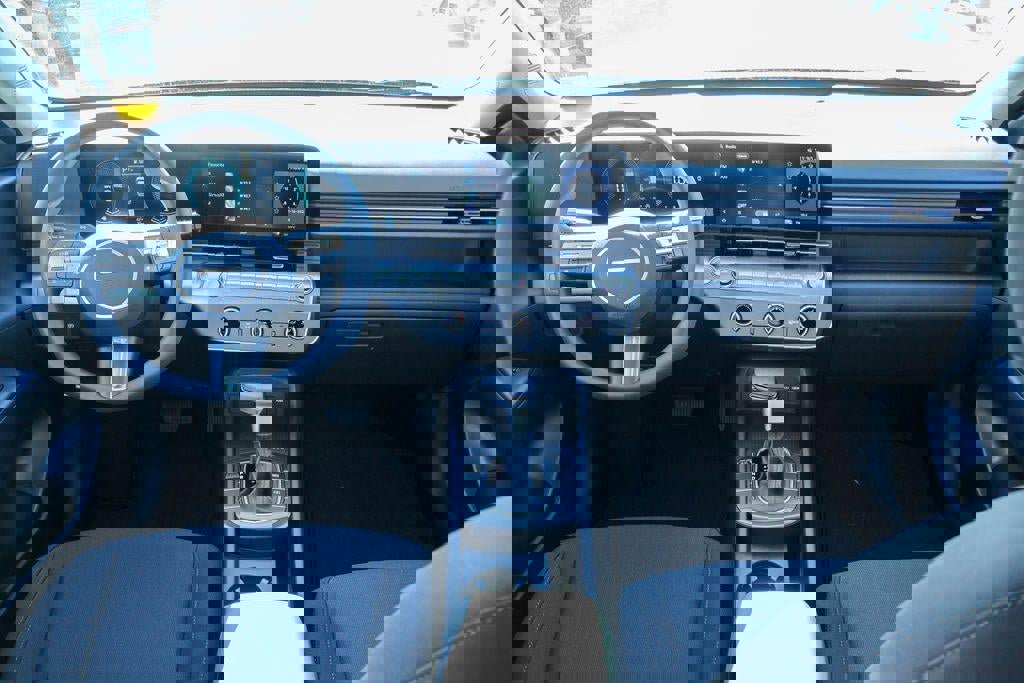 New 2026 Hyundai Kona SE image 6