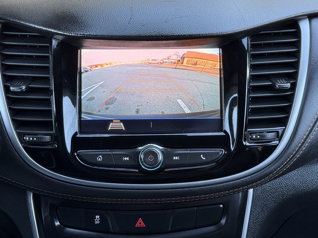 Used 2021 Chevrolet Trax LT w/ LT Convenience Package image 36