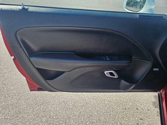 Used 2017 Dodge Challenger SXT image 10