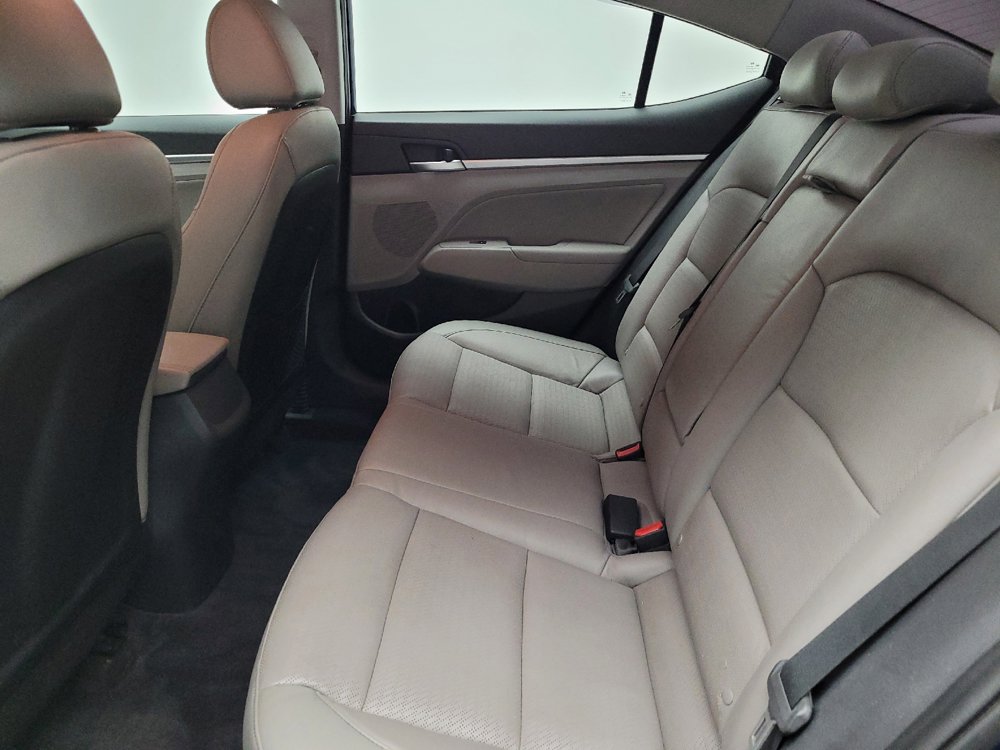 Used 2020 Hyundai Elantra Limited FWD image 18