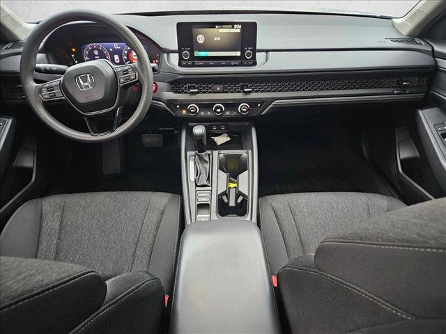 Used 2025 Honda Accord SE image 17