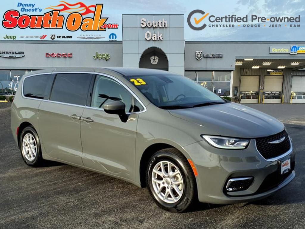 Certified 2023 Chrysler Pacifica Touring-L