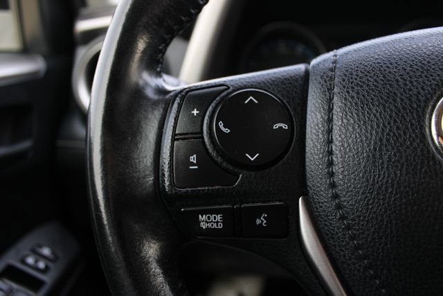 Used 2018 Toyota RAV4 XLE AWD/4WD image 9