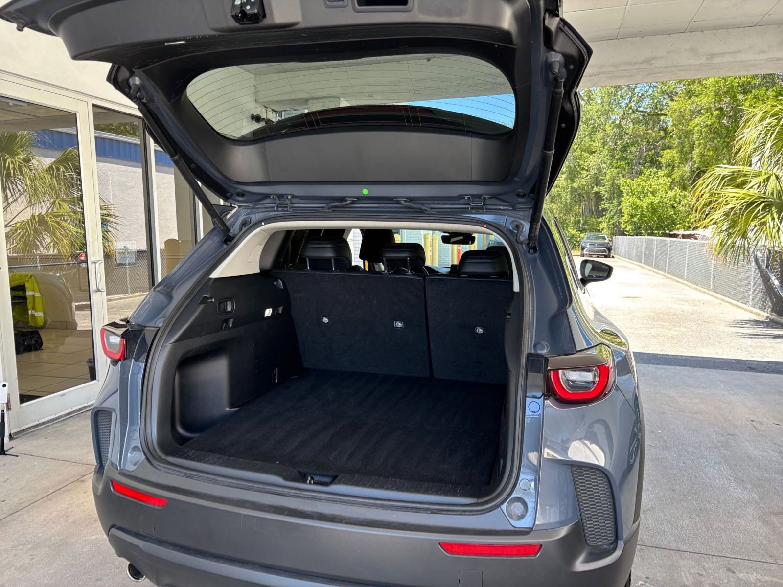 Used 2025 MAZDA CX-50 2.5 Hybrid w/ Premium Plus Pkg image 33