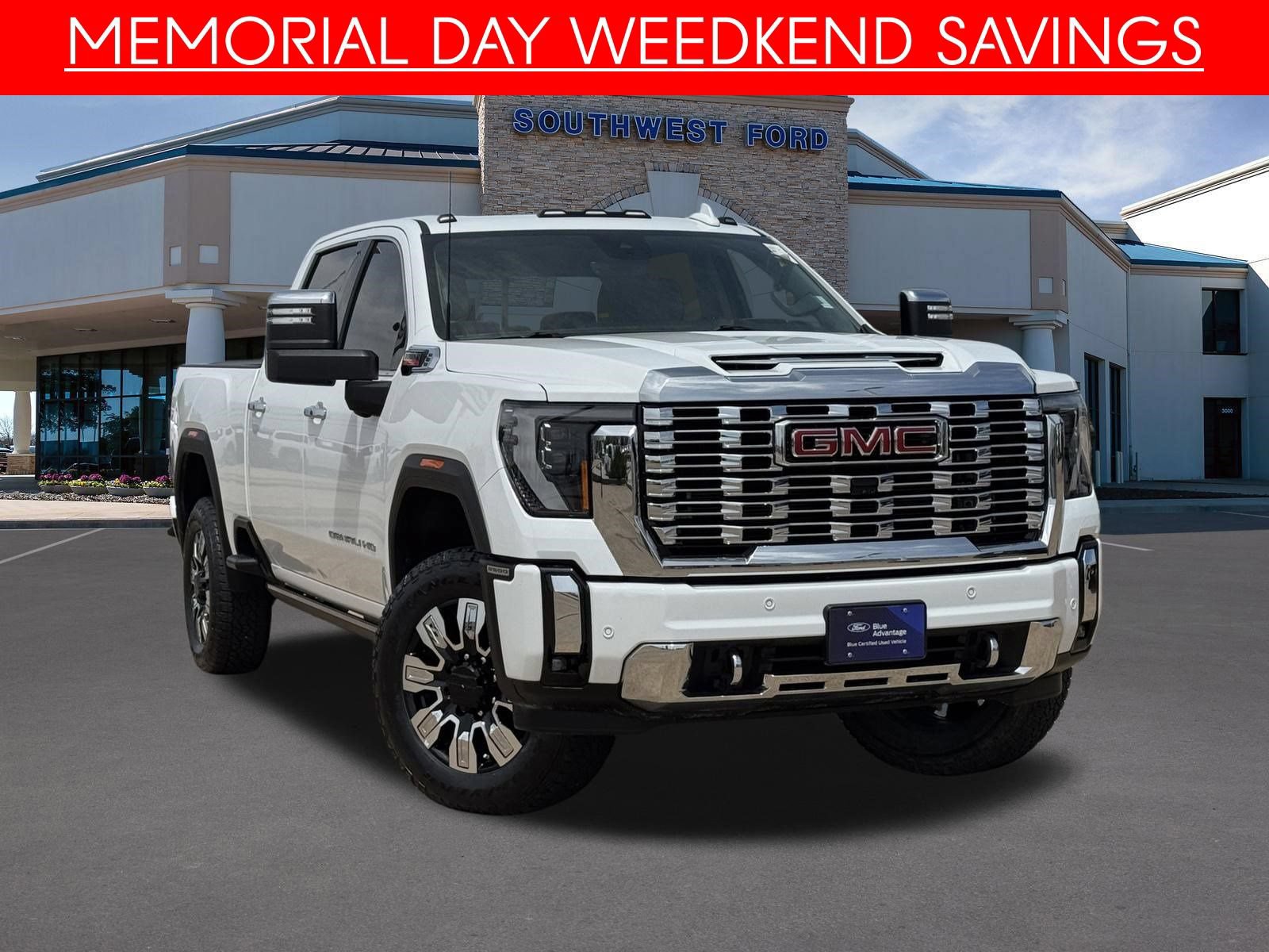 Used 2025 GMC Sierra 2500 Denali w/ Denali Reserve Package AWD/4WD image 1