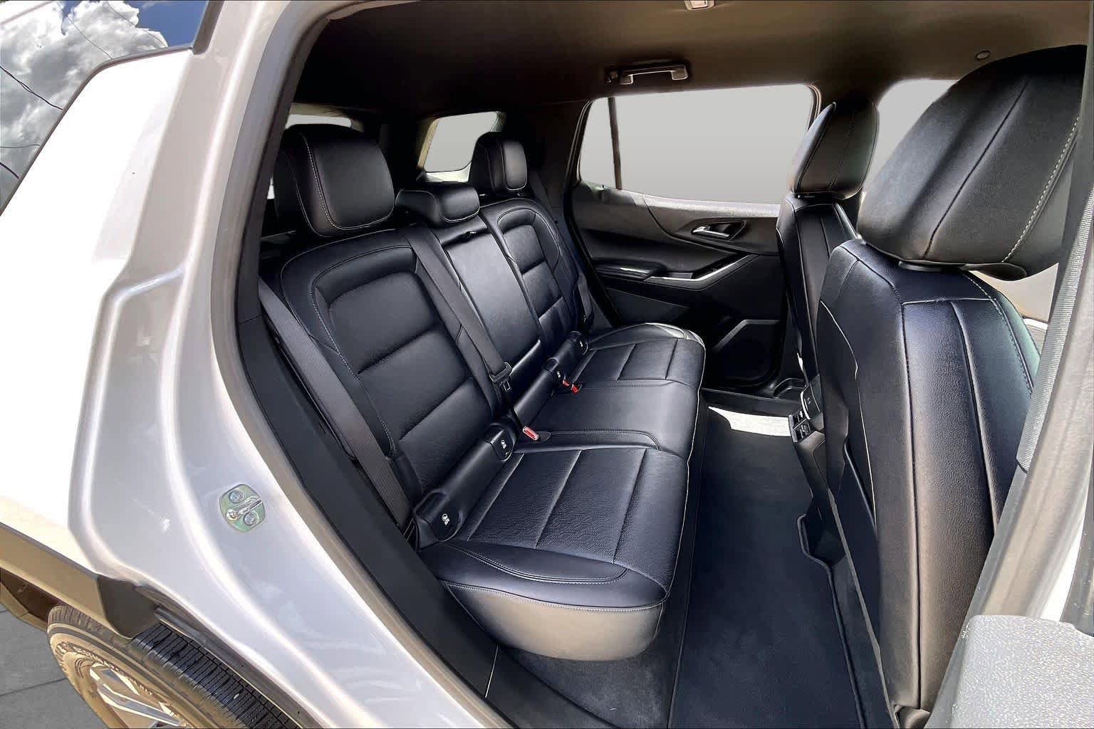 Used 2026 Chevrolet Equinox LT w/ Convenience Package II FWD image 21