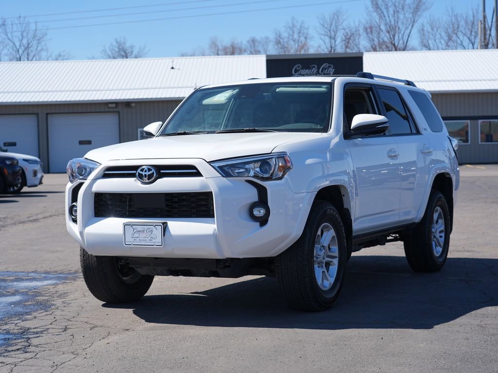 Used 2024 Toyota 4Runner SR5 Premium w/ Moonroof Package image 7