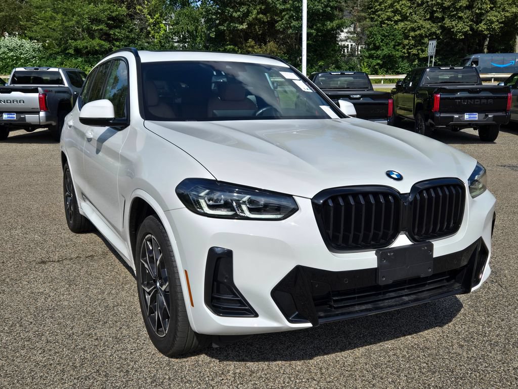 Used 2024 BMW X3 xDrive30i w/ Premium Package AWD/4WD image 8