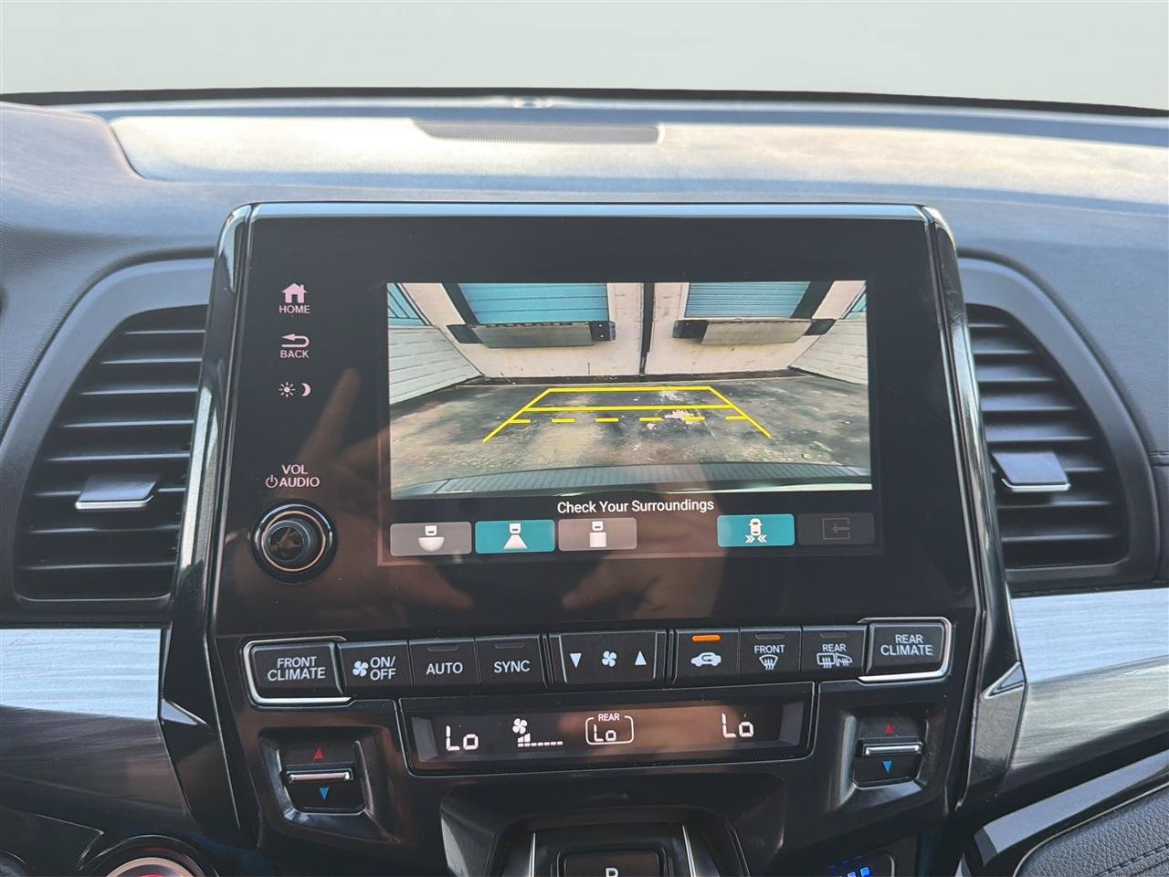 Used 2024 Honda Odyssey Elite image 32