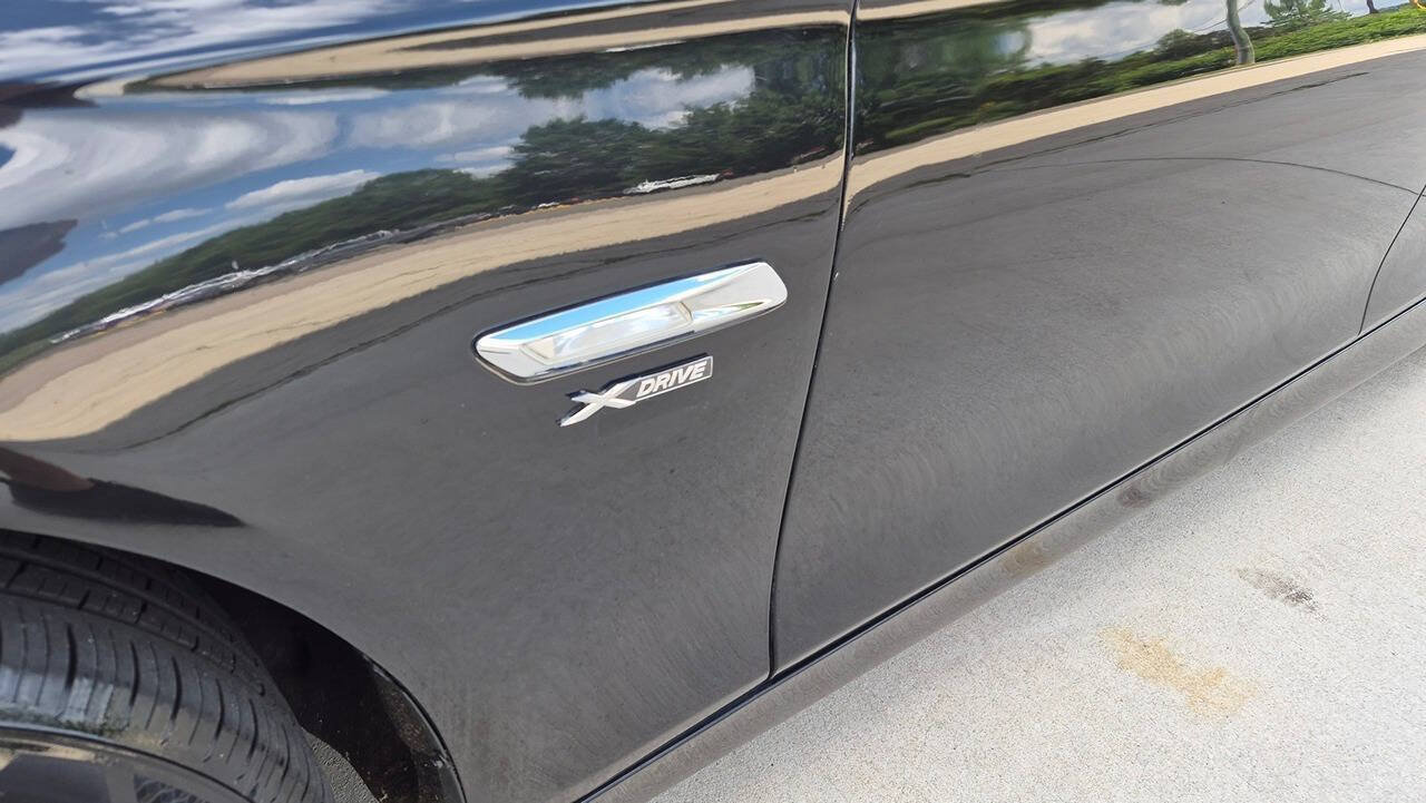 Used 2012 BMW 528i xDrive Sedan AWD/4WD image 18