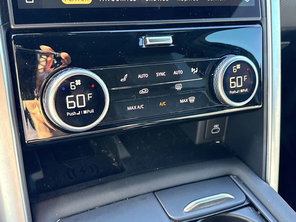 Used 2023 Land Rover Discovery S R-Dynamic image 18