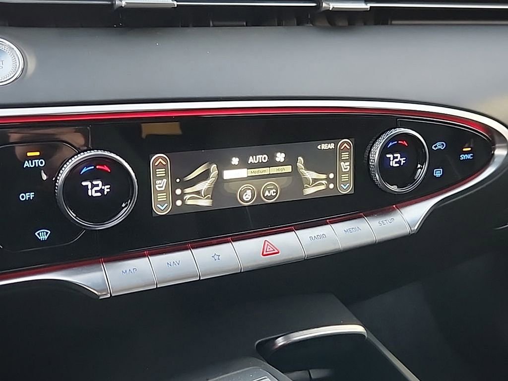 Certified 2025 Genesis GV70 2.5T Sport Prestige w/ Sport Prestige Package image 21