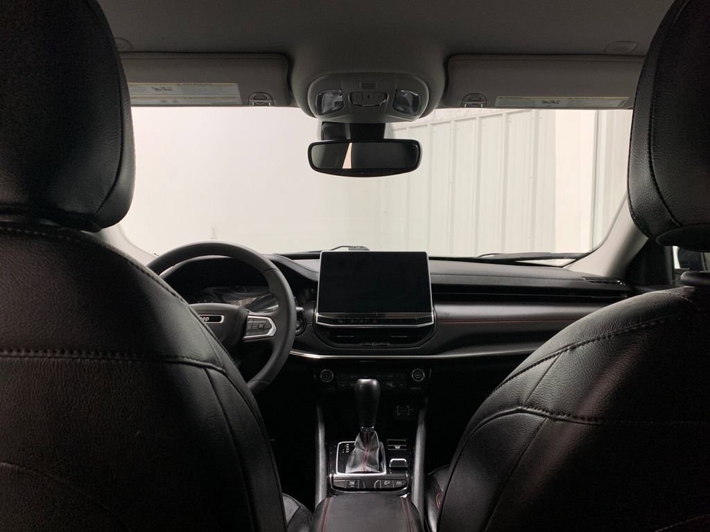 Used 2022 Jeep Compass Trailhawk image 17