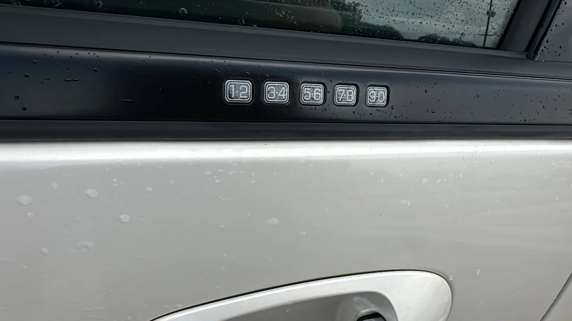 Used 2008 Ford Expedition Limited RWD image 12