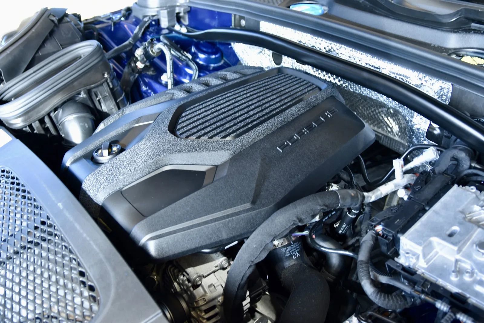 Used 2023 Porsche Macan image 28