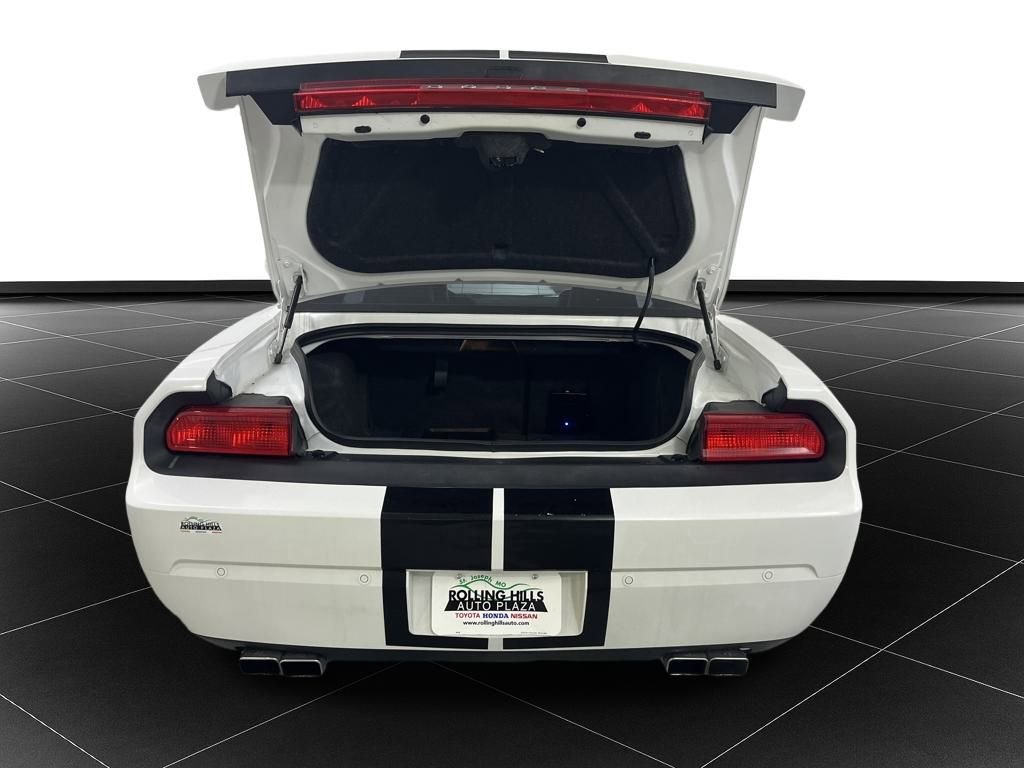 Used 2013 Dodge Challenger R/T Plus image 9