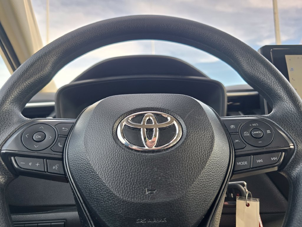 Certified 2025 Toyota Corolla LE FWD image 24