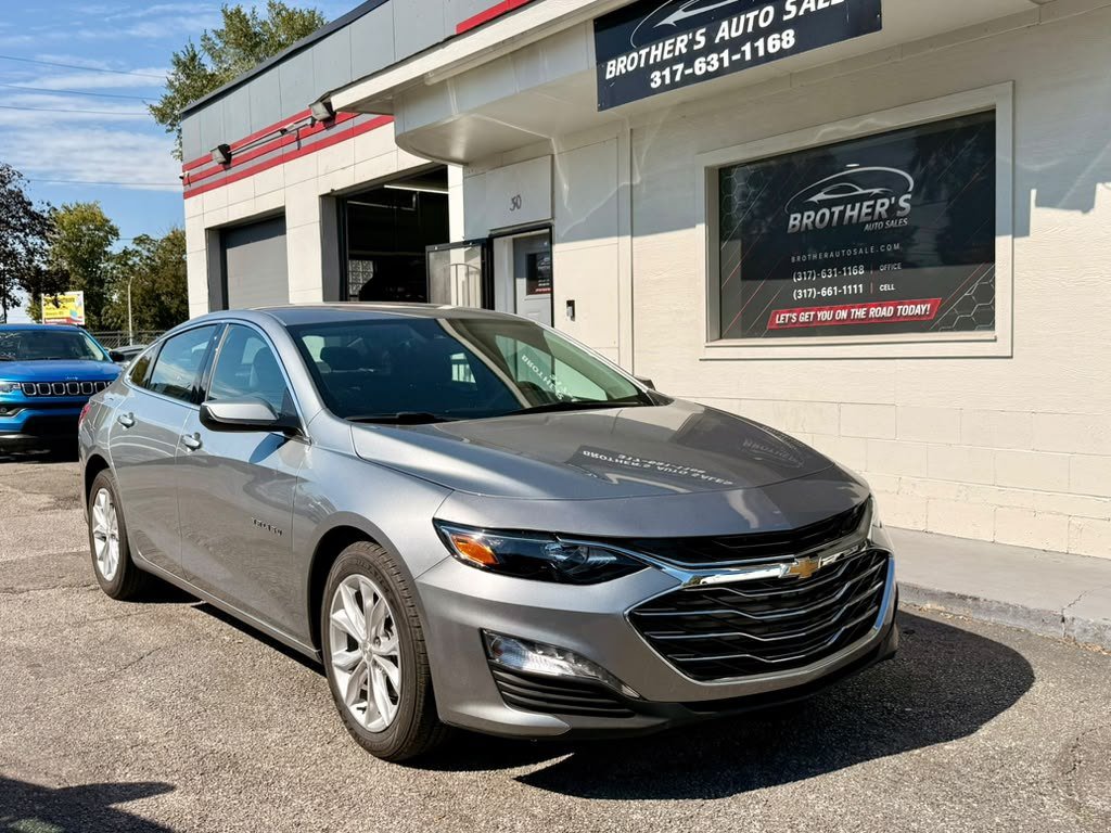 Used 2025 Chevrolet Malibu LT FWD image 12