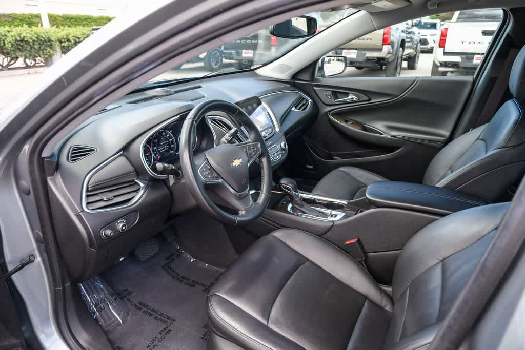 Used 2024 Chevrolet Malibu LT FWD image 16