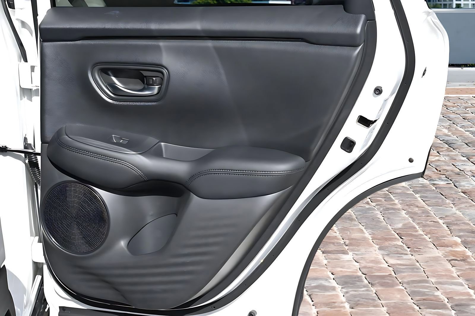 New 2026 Honda HR-V LX image 12