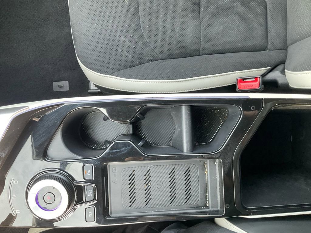 Used 2022 Kia EV6 GT-Line w/ GT-Line Suede Seat Package image 23