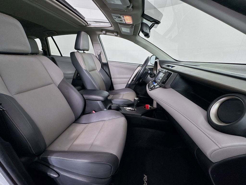 Used 2013 Toyota RAV4 Limited image 36
