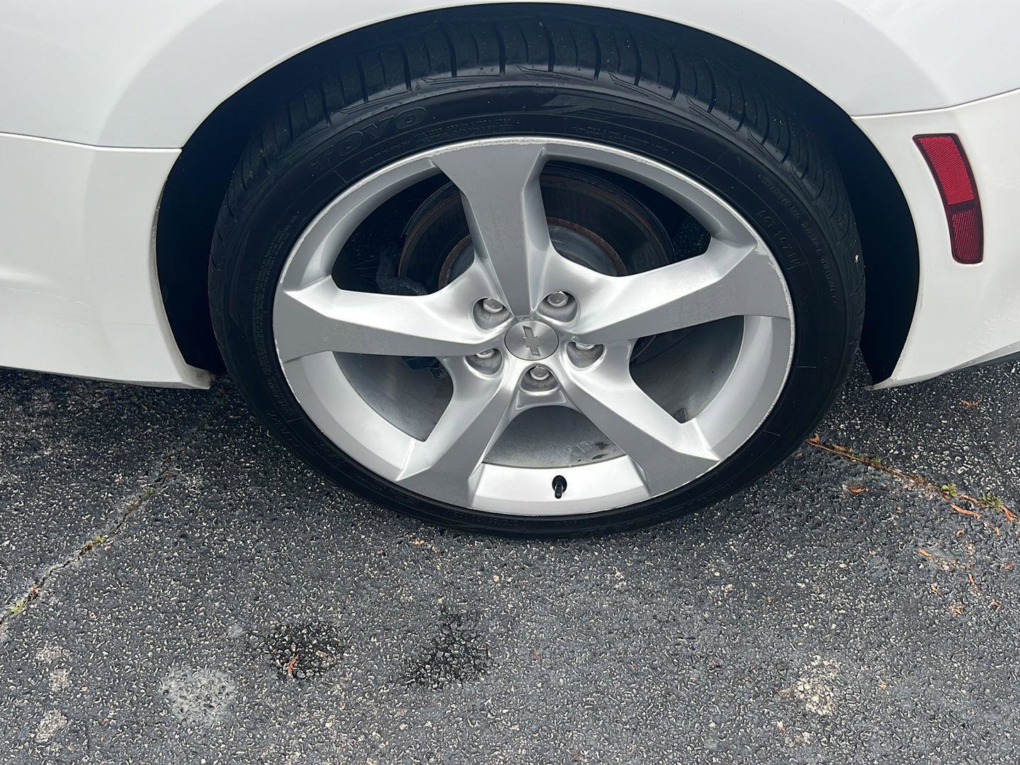 Used 2016 Chevrolet Camaro LT RWD image 29