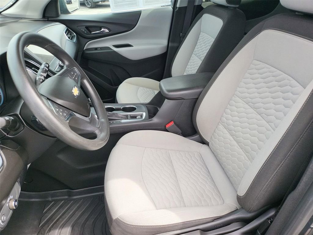 Used 2019 Chevrolet Equinox LS AWD/4WD image 11