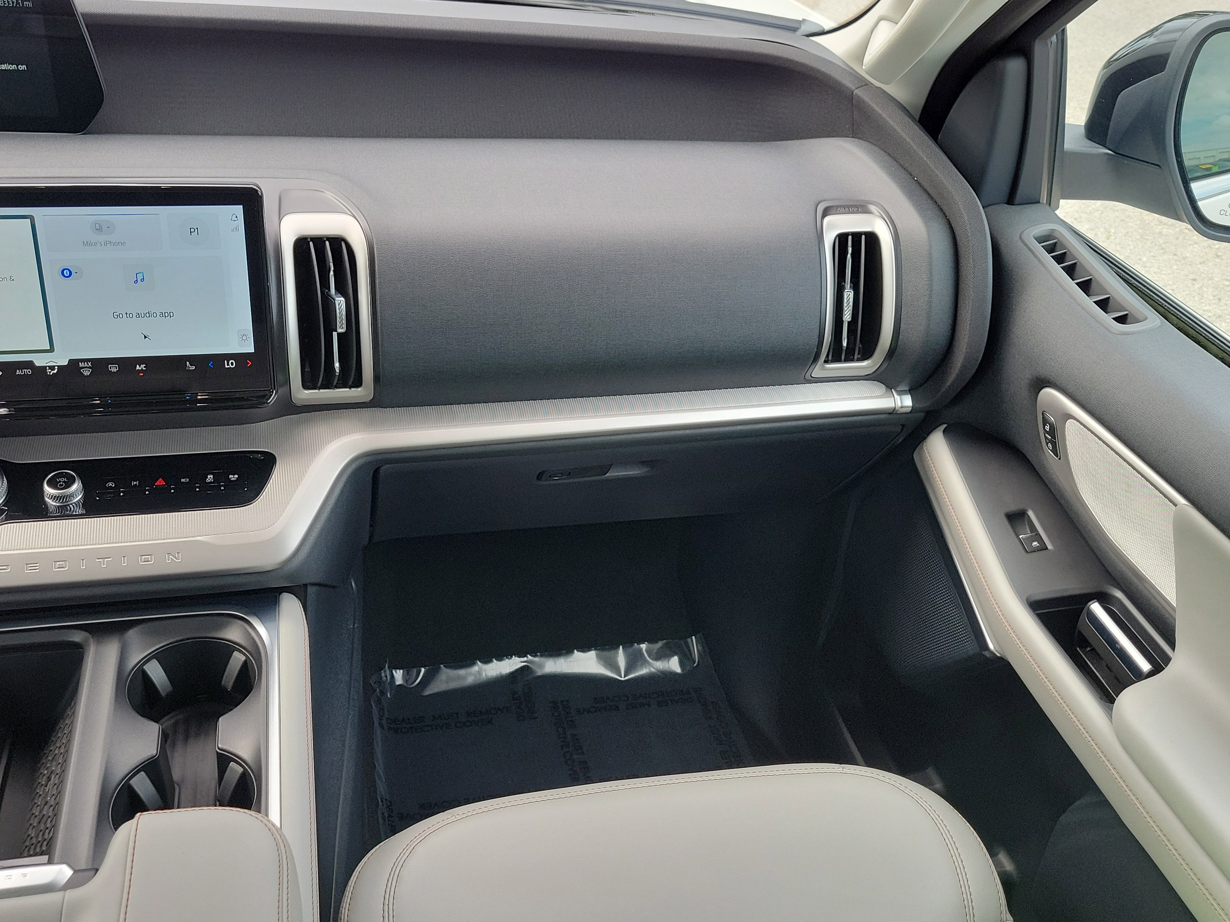 Used 2025 Ford Expedition Max Active image 18