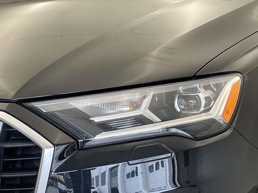 Used 2023 Audi Q7 2.0T Premium w/ Convenience Package image 15