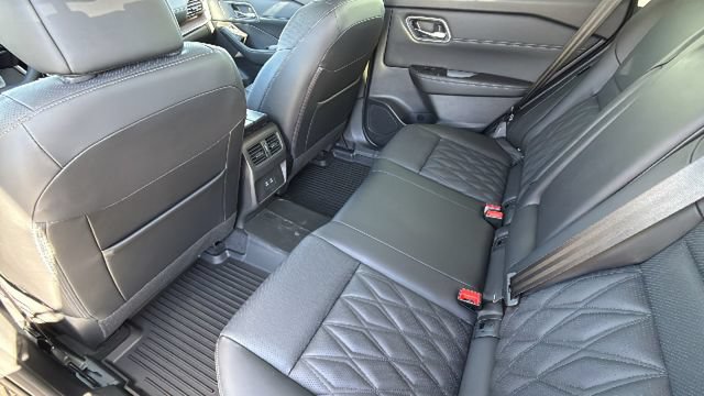 New 2026 Nissan Rogue Platinum AWD/4WD image 24