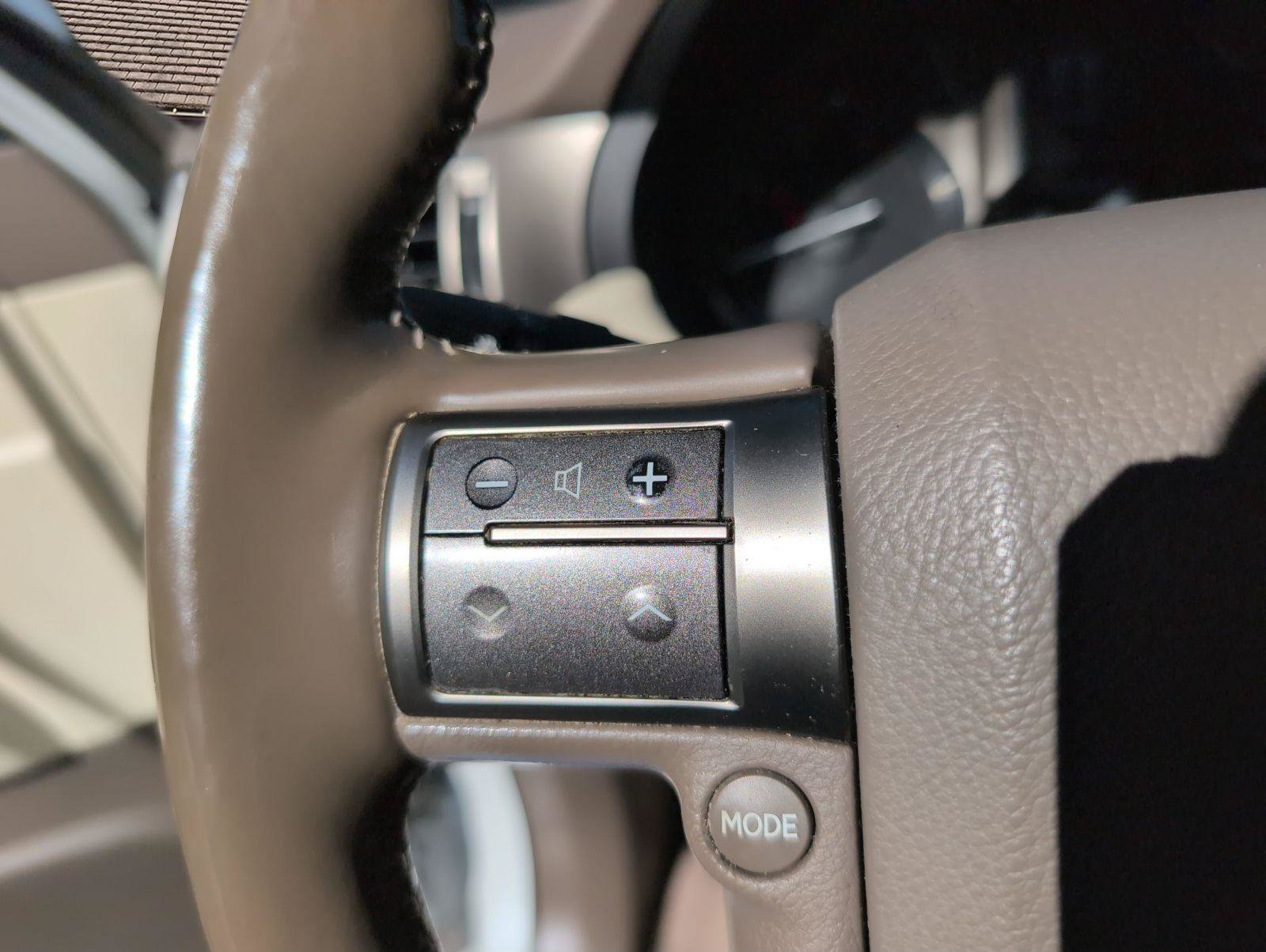 Used 2016 Lexus GX 460 Luxury AWD/4WD image 11