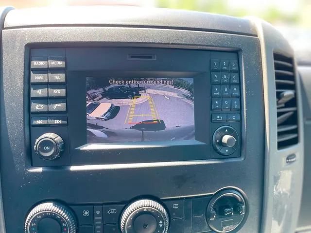 Used 2018 Mercedes-Benz Sprinter 2500 image 16