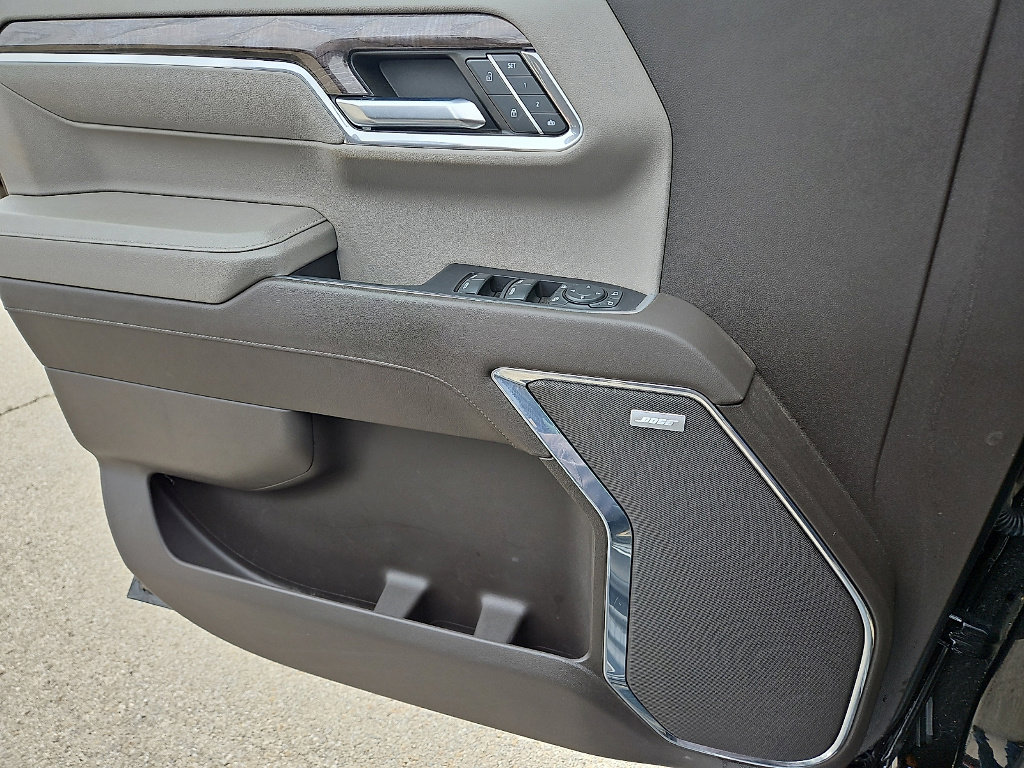 Used 2023 Chevrolet Silverado 1500 LTZ w/ Z71 Off-Road Package image 13