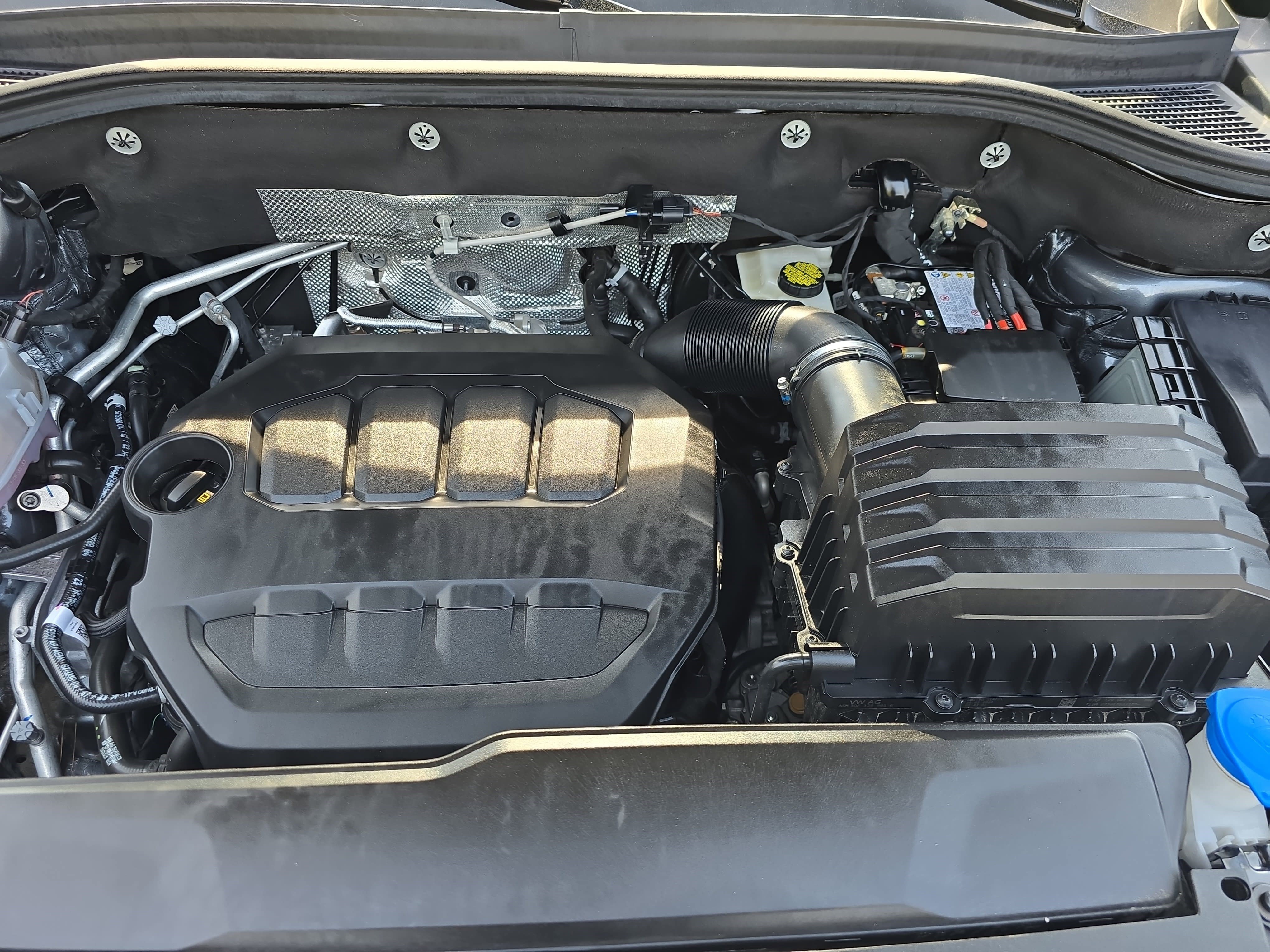 Used 2024 Volkswagen Atlas SE image 32