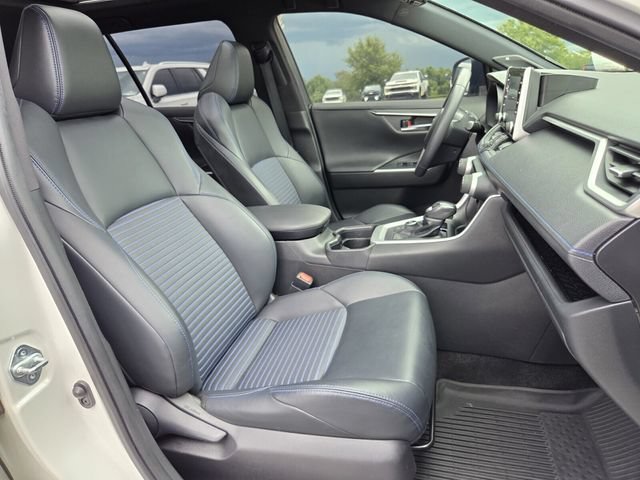 Used 2020 Toyota RAV4 XSE AWD/4WD image 16