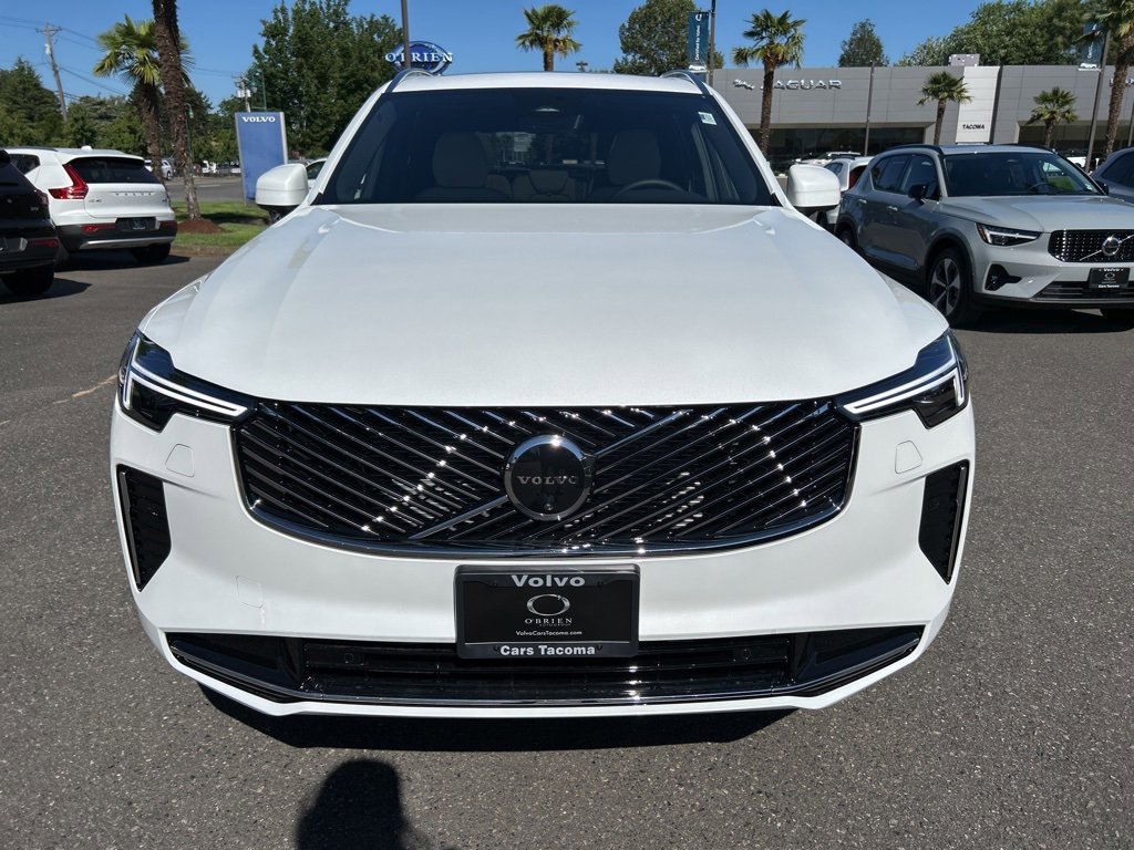 New 2026 Volvo XC90 B6 Plus w/ Protection Package Premier image 11